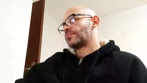 Snapshot of elgrande85 chatting on December 16, 2024, 9:20 pm elgrande85 online show from December 16, 2024, 9:20 pm