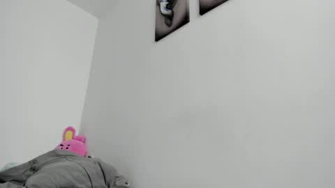 eli_dl online show from February 18, 2025, 9:53 pm