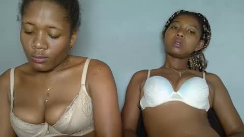 elia011 online show from January 25, 2025, 8:31 am