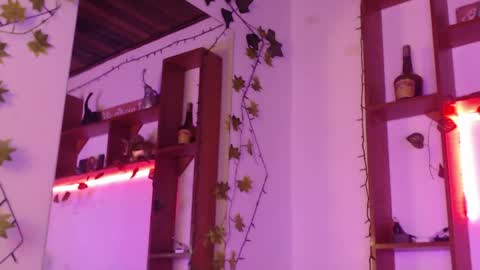 eliana_meaw online show from April 21, 2026, 1:07 am