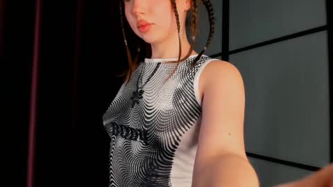 Ella online show from December 3, 2024, 3:09 am