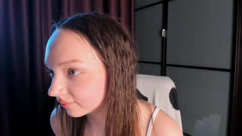 Ella online show from December 6, 2024, 9:21 am