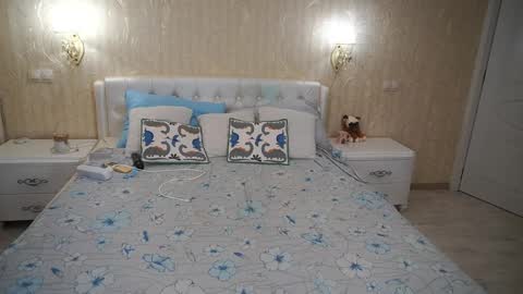 Luna online show from April 1, 2026, 4:15 pm