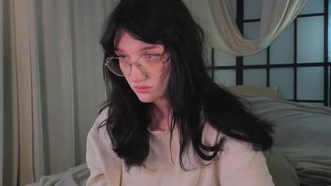 Ellie online show from September 26, 2025, 8:24 pm