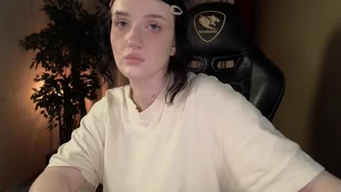 Ellie online show from October 4, 2025, 5:16 am