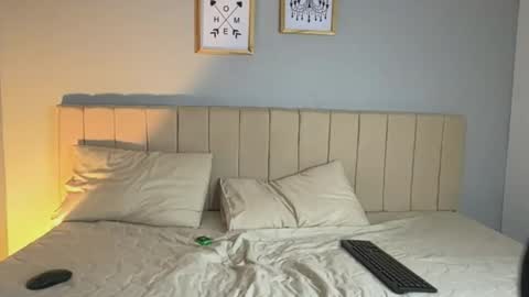 elier_jhonson1 online show from February 28, 2026, 3:02 pm