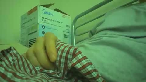 eliexavier123456789 online show from January 19, 2025, 7:47 pm