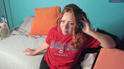 elifgirasol online show from February 15, 2025, 11:47 pm