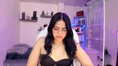 Eliie online show from February 10, 2025, 7:47 am