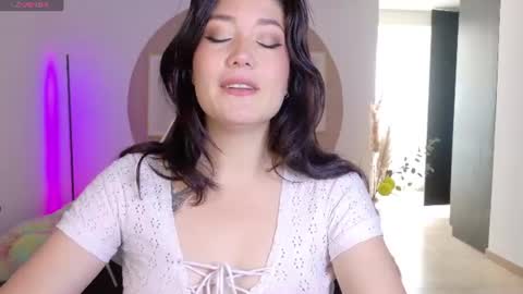 Snapshot of eliiih_ chatting on July 6, 2026, 4:20 pm eliiih_ online show from July 6, 2026, 4:20 pm