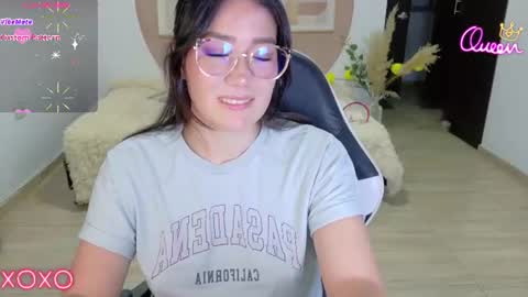 Snapshot of eliiih_ chatting on July 31, 2026, 12:43 am eliiih_ online show from July 31, 2026, 12:43 am