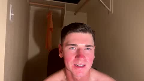 elijahkinky24 online show from May 15, 2026, 10:50 pm