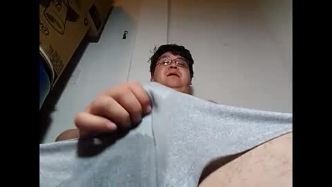 elimposstor online show from February 26, 2025, 7:09 am