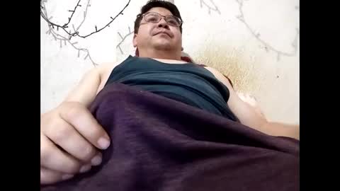 elimposstor online show from February 16, 2026, 9:44 pm