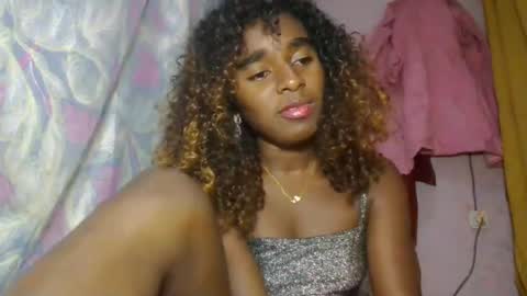 elina981 online show from April 22, 2026, 7:26 pm