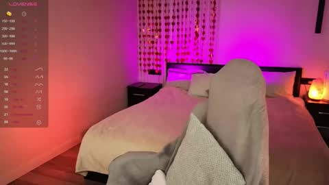 Elina online show from March 16, 2026, 4:51 am