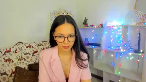 CutieJune online show from January 14, 2026, 6:13 pm