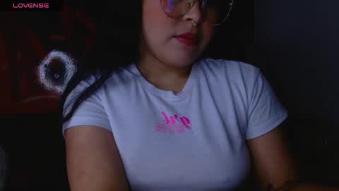 Snapshot of elinaax chatting on May 31, 2026, 1:03 am Elina online show from May 31, 2026, 1:03 am