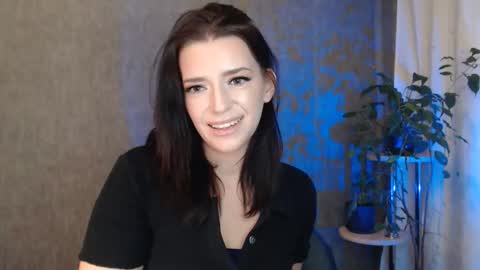 Elina online show from March 10, 2026, 10:59 pm