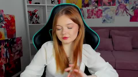 elinavale online show from April 21, 2026, 5:39 pm