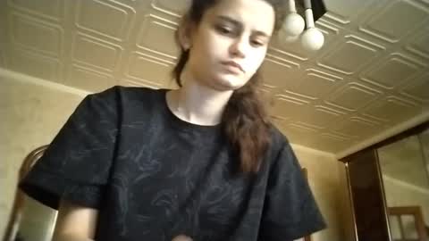 Lola online show from December 2, 2025, 5:24 am