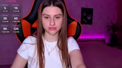 Snapshot of elinkalove chatting on July 7, 2026, 9:30 pm Elina online show from July 7, 2026, 9:30 pm