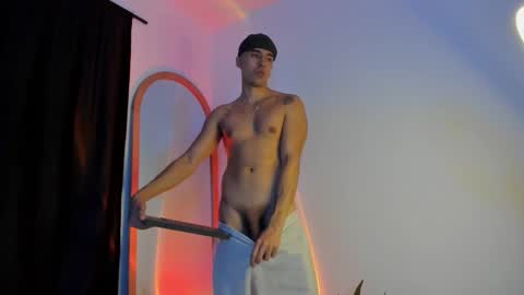 elio_dicaprio online show from November 12, 2025, 1:06 am