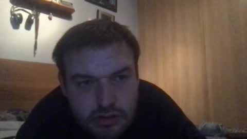 Snapshot of eliot26 chatting on December 25, 2024, 7:02 pm e26 online show from December 25, 2024, 7:02 pm