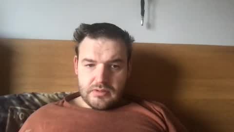 Snapshot of eliot26 chatting on December 28, 2024, 9:52 am e26 online show from December 28, 2024, 9:52 am