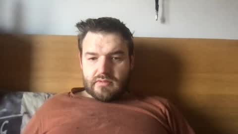 Snapshot of eliot26 chatting on January 18, 2025, 10:39 am e26 online show from January 18, 2025, 10:39 am