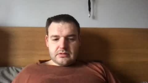 Snapshot of eliot26 chatting on February 16, 2025, 10:21 am e26 online show from February 16, 2025, 10:21 am