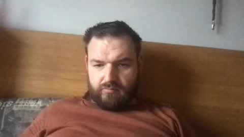 Snapshot of eliot26 chatting on December 15, 2025, 12:31 pm e26 online show from December 15, 2025, 12:31 pm