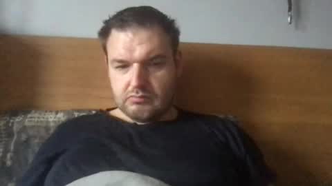 Snapshot of eliot26 chatting on December 22, 2025, 12:57 pm e26 online show from December 22, 2025, 12:57 pm