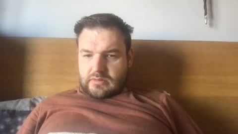 Snapshot of eliot26 chatting on March 3, 2026, 12:22 pm e26 online show from March 3, 2026, 12:22 pm