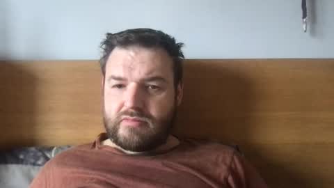 Snapshot of eliot26 chatting on March 22, 2026, 9:34 am e26 online show from March 22, 2026, 9:34 am