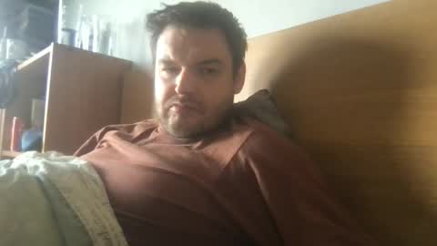 Snapshot of eliot26 chatting on April 6, 2026, 10:27 am e26 online show from April 6, 2026, 10:27 am
