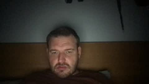 Snapshot of eliot26 chatting on April 15, 2026, 7:26 am e26 online show from April 15, 2026, 7:26 am