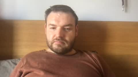 Snapshot of eliot26 chatting on April 20, 2026, 12:19 pm e26 online show from April 20, 2026, 12:19 pm