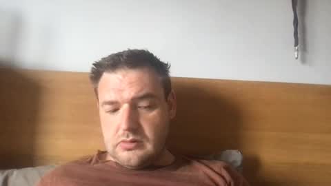 Snapshot of eliot26 chatting on April 27, 2026, 11:08 am e26 online show from April 27, 2026, 11:08 am