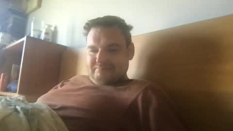 Snapshot of eliot26 chatting on May 1, 2026, 9:03 am e26 online show from May 1, 2026, 9:03 am