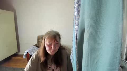 Elis online show from May 3, 2026, 2:17 am