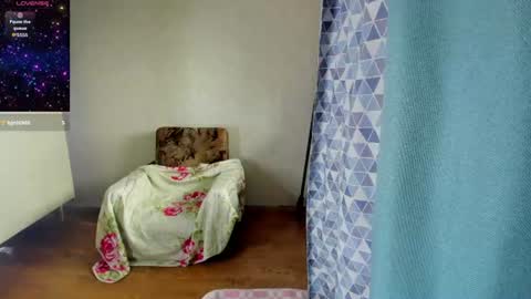 Snapshot of elis_gabbi chatting on June 18, 2026, 7:08 am Elis online show from June 18, 2026, 7:08 am