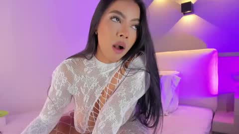 Snapshot of elisa_castrillon chatting on May 26, 2026, 7:54 pm Elisa online show from May 26, 2026, 7:54 pm