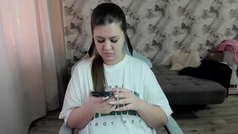 Aletta Oushen online show from February 25, 2026, 11:31 am