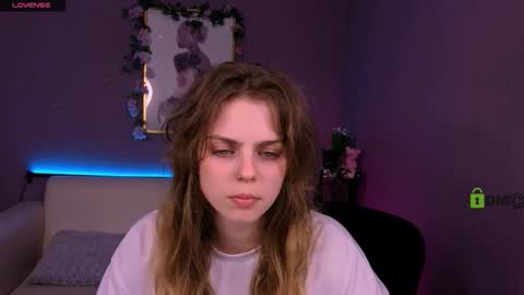 elisa_rise online show from March 14, 2026, 11:59 am