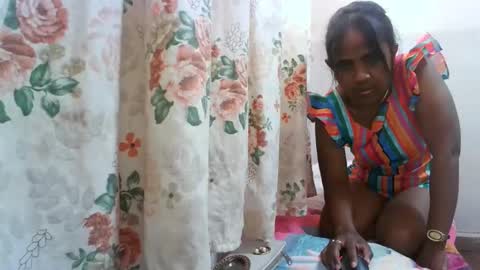 Snapshot of elisabet88 chatting on November 23, 2025, 10:59 am elisabet88 online show from November 23, 2025, 10:59 am