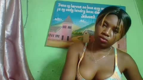 elisabeth2525 online show from January 19, 2025, 6:09 am
