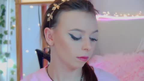 ElisabethDavis online show from September 14, 2025, 3:11 pm