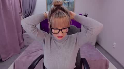 Elisabeth online show from January 24, 2025, 8:22 pm