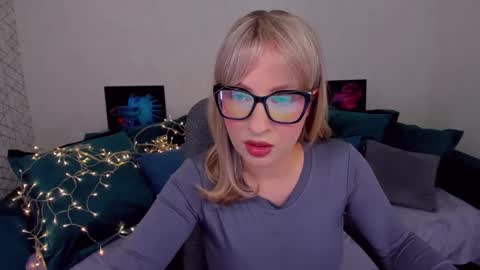 Elisabeth online show from February 10, 2025, 4:47 pm